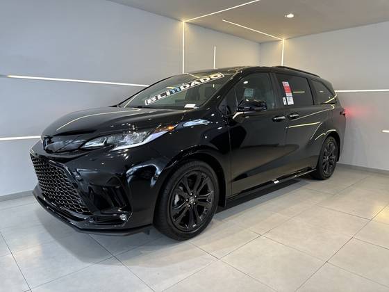 TOYOTA SIENNA 2.5 VVT-I HYBRID XSE CVT